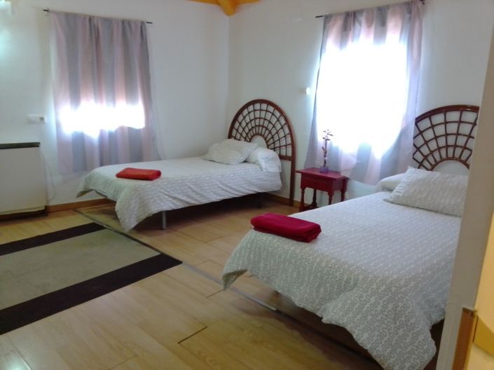 Image No.11-3 Bed Townhouse for sale