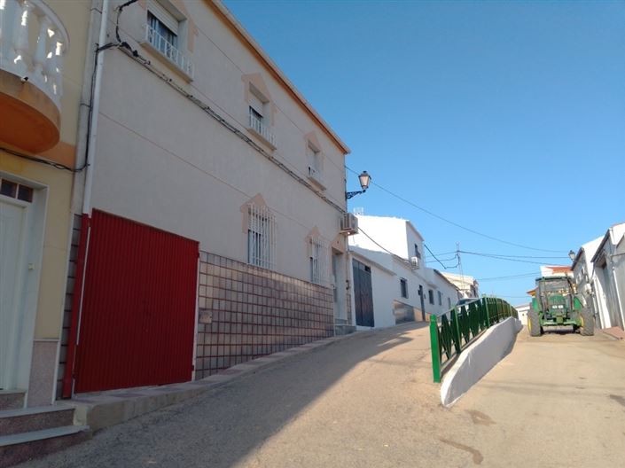 Image No.3-6 Bed Village House for sale