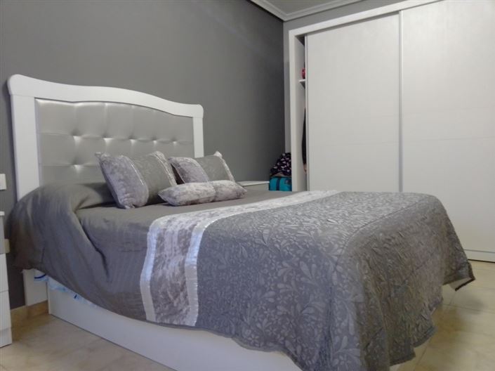 Image No.10-3 Bed Apartment for sale