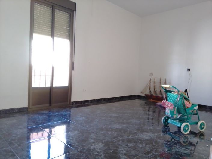 Image No.12-3 Bed Townhouse for sale