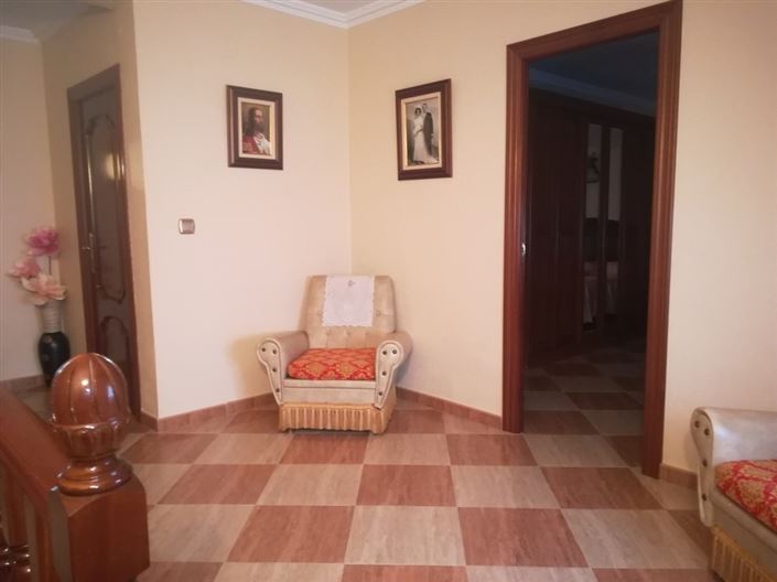 Image No.10-4 Bed Townhouse for sale