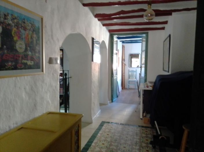 Image No.17-2 Bed Townhouse for sale