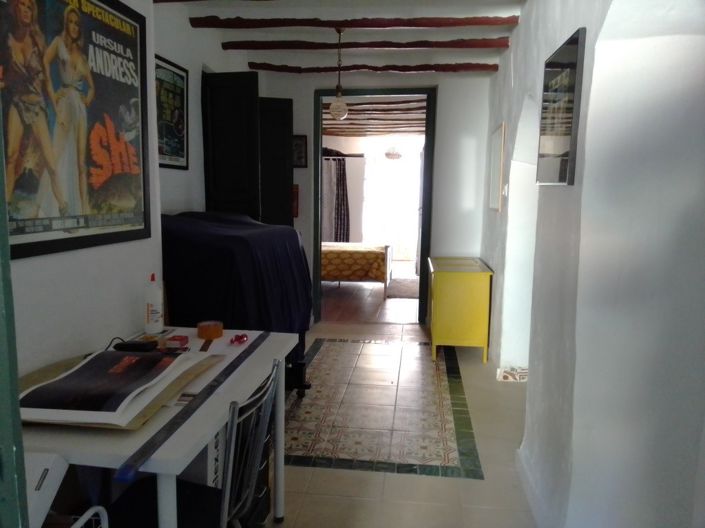 Image No.18-2 Bed Townhouse for sale