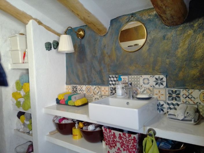 Image No.21-2 Bed Townhouse for sale