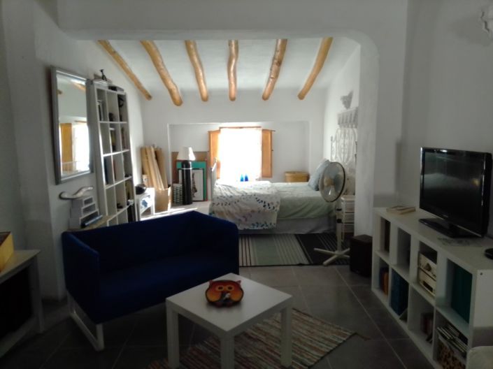 Image No.23-2 Bed Townhouse for sale