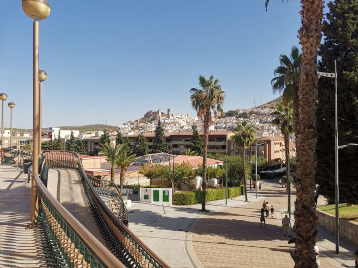 Image No.25-4 Bed Townhouse for sale