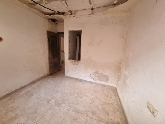 Image No.8-4 Bed Townhouse for sale