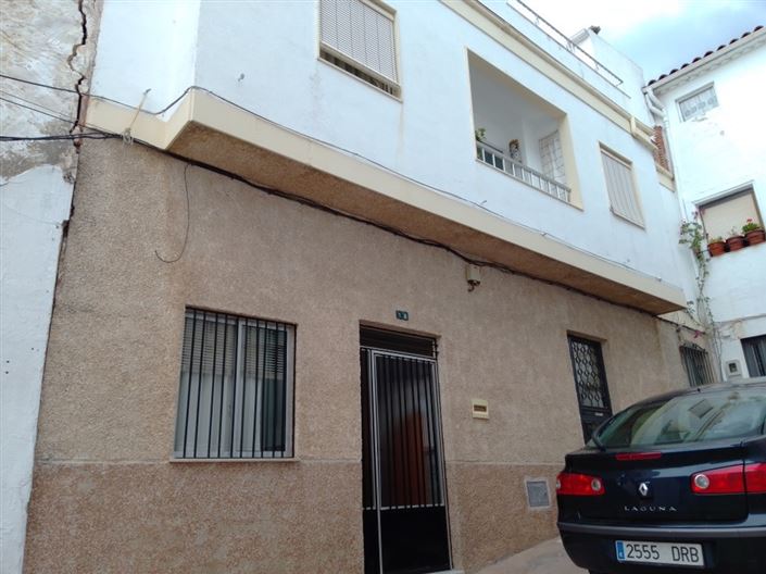 Image No.3-4 Bed Townhouse for sale