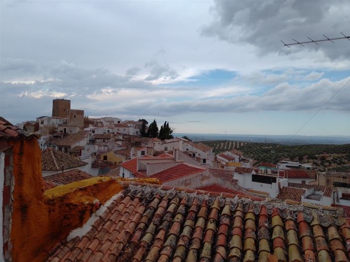 Image No.28-4 Bed Townhouse for sale