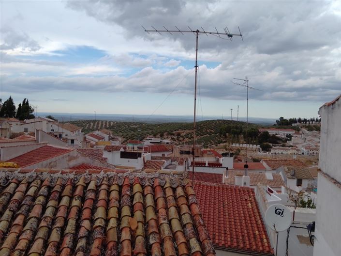 Image No.29-4 Bed Townhouse for sale