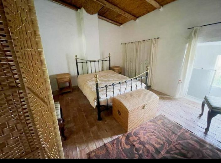 Image No.18-3 Bed Country House for sale