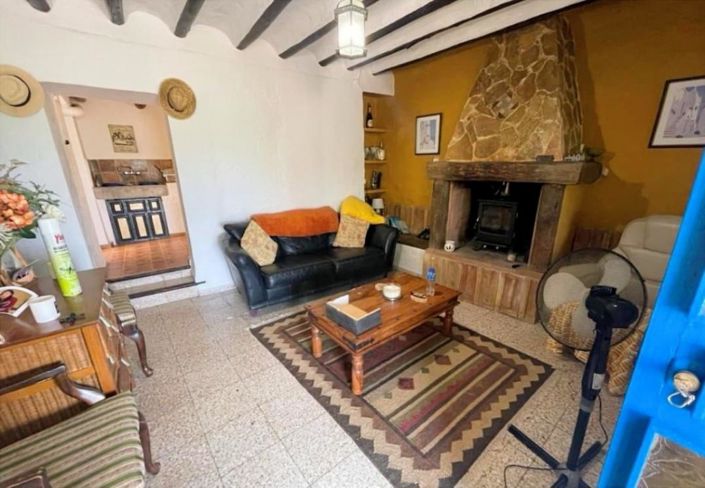 Image No.10-3 Bed Country House for sale