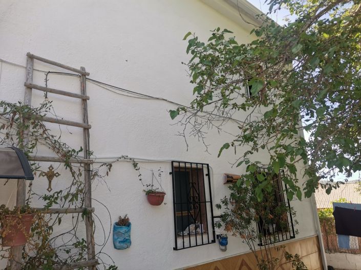 Image No.7-4 Bed Country House for sale