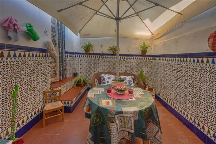 Image No.13-4 Bed Townhouse for sale