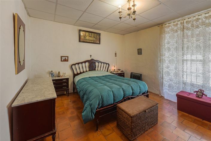 Image No.22-4 Bed Townhouse for sale