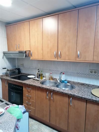 Image No.10-3 Bed Commercial for sale