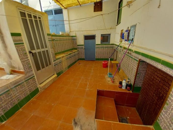 Image No.15-4 Bed Townhouse for sale