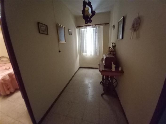 Image No.26-4 Bed Townhouse for sale