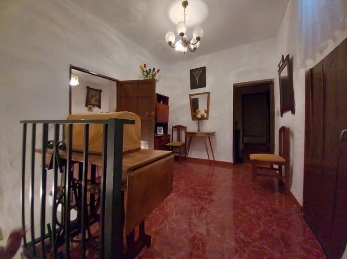 Image No.28-3 Bed Townhouse for sale