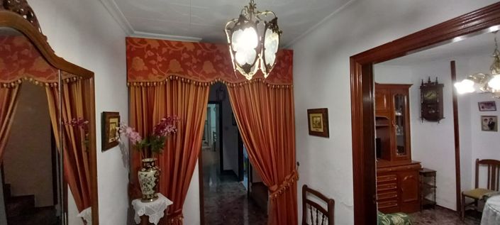 Image No.7-3 Bed Townhouse for sale