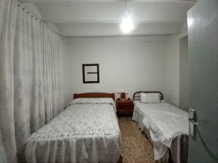 Image No.10-4 Bed Townhouse for sale