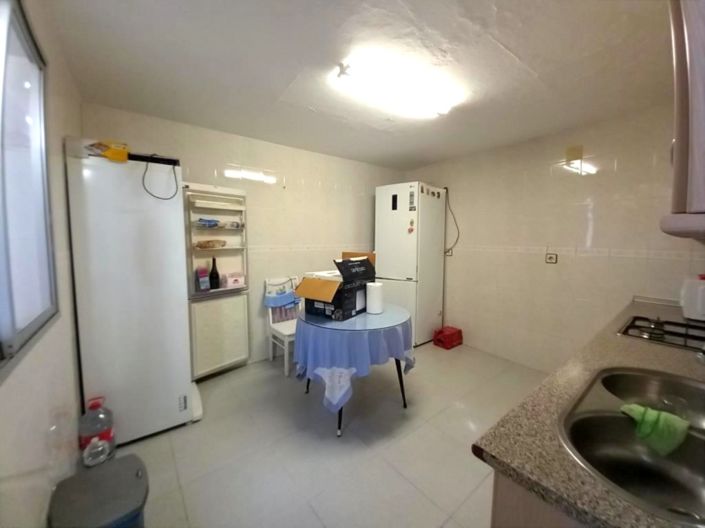 Image No.12-4 Bed Townhouse for sale