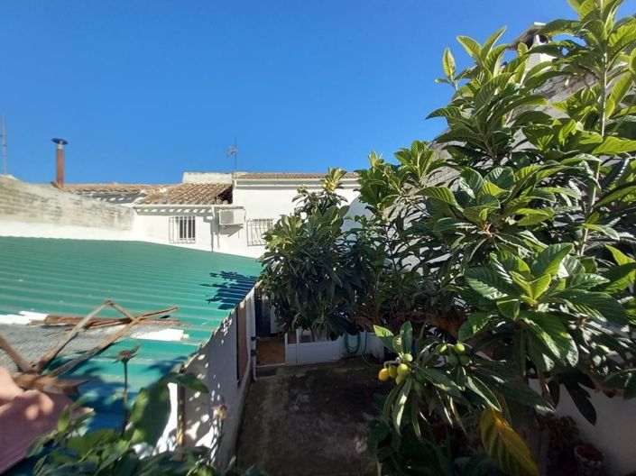 Image No.20-4 Bed Townhouse for sale