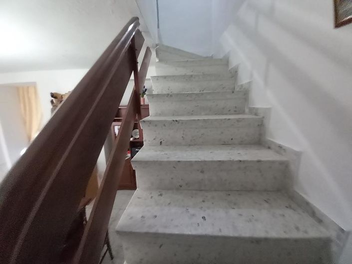 Image No.23-4 Bed Townhouse for sale