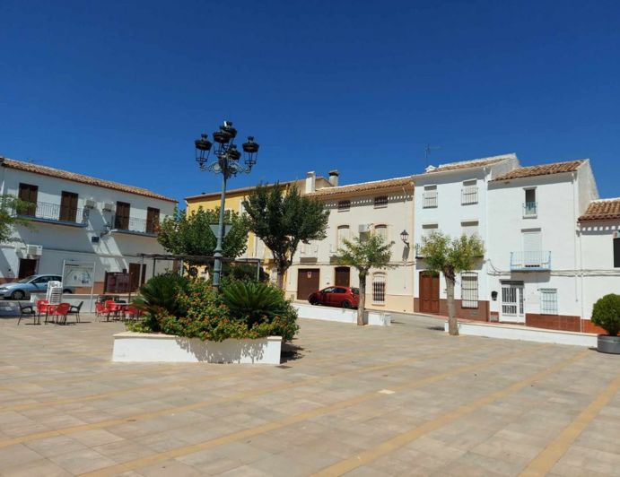 Image No.33-4 Bed Townhouse for sale