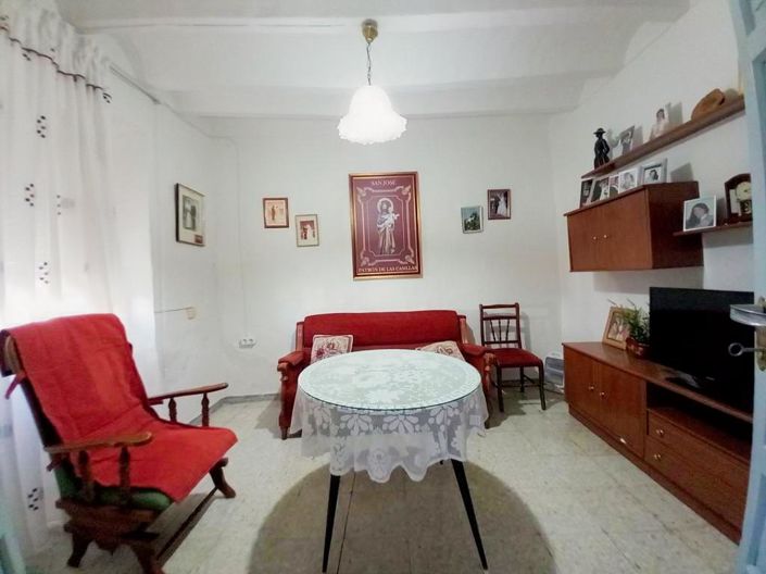 Image No.8-4 Bed Townhouse for sale