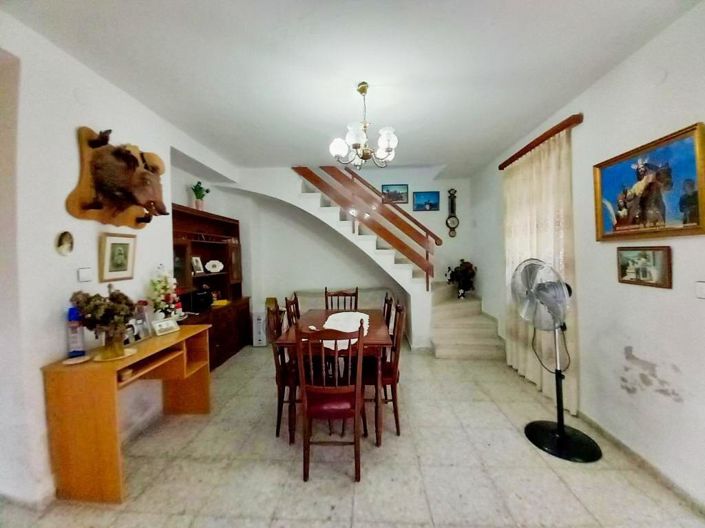 Image No.9-4 Bed Townhouse for sale