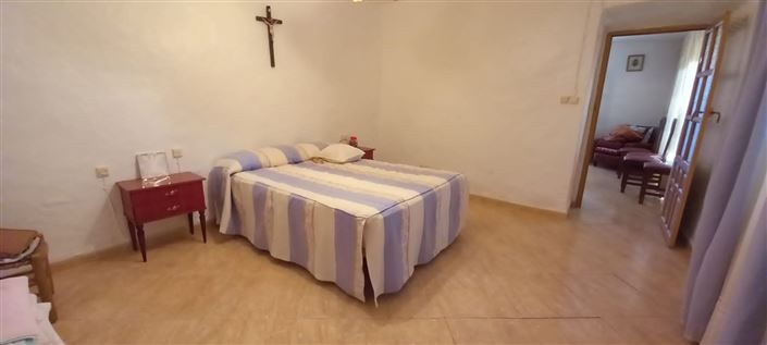 Image No.16-4 Bed Village House for sale