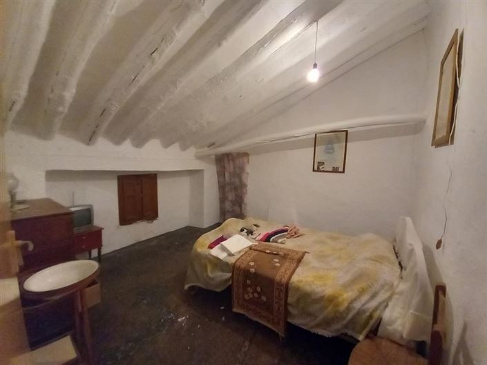 Image No.30-4 Bed Village House for sale