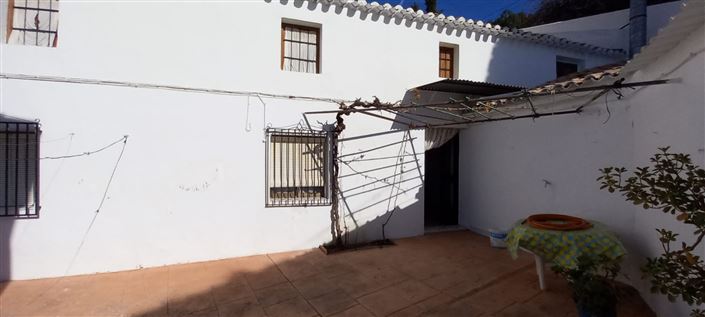 Image No.7-4 Bed Village House for sale