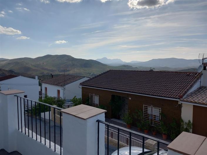 Image No.10-4 Bed Village House for sale