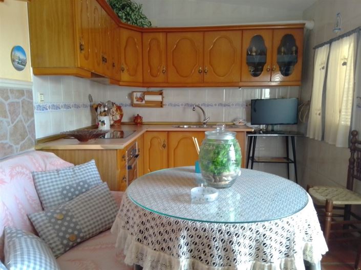 Image No.20-4 Bed Townhouse for sale