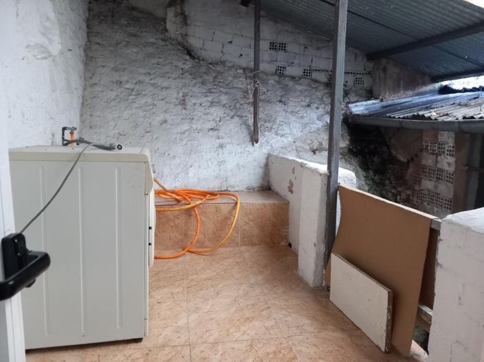 Image No.27-4 Bed Townhouse for sale