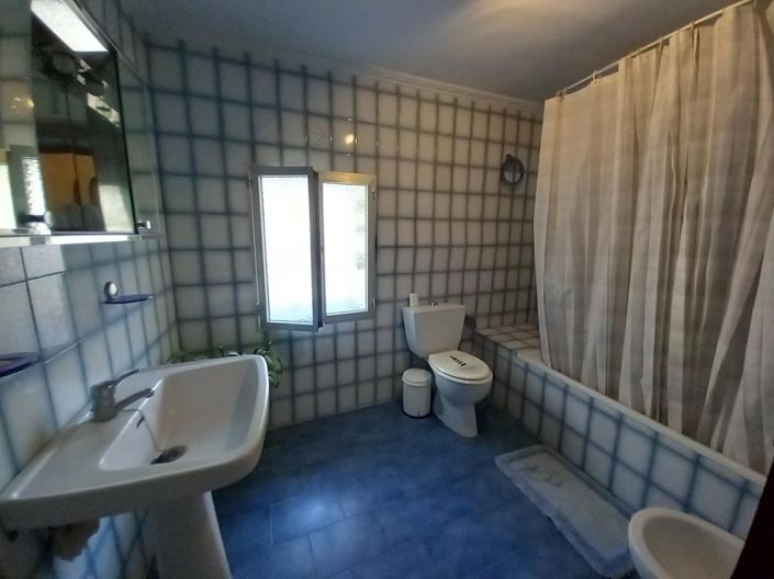 Image No.24-5 Bed Townhouse for sale