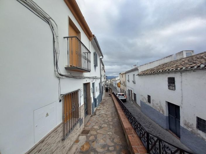 Image No.4-3 Bed Townhouse for sale