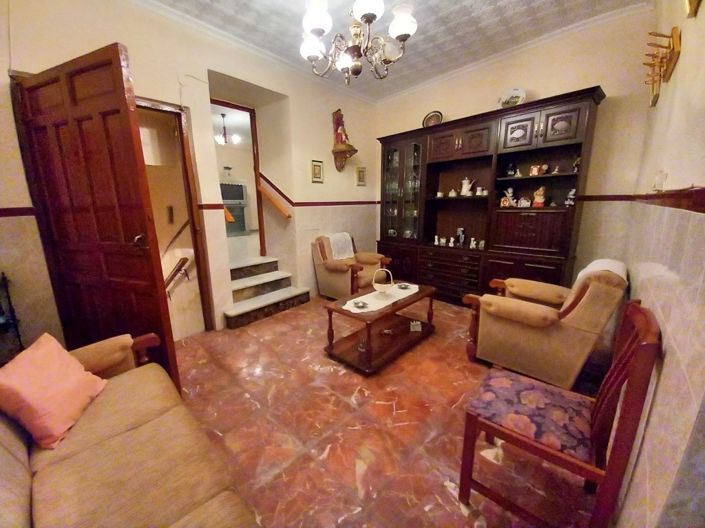 Image No.17-4 Bed Townhouse for sale