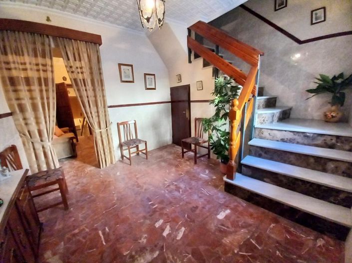 Image No.7-4 Bed Townhouse for sale