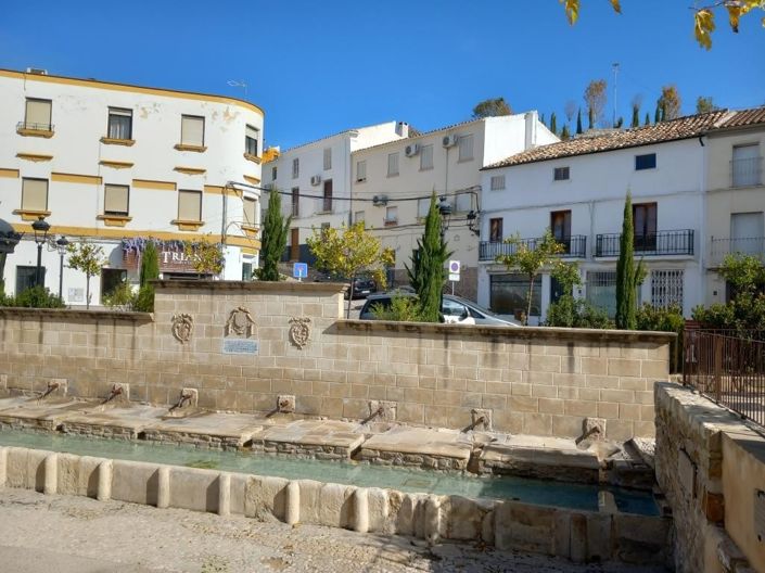 Image No.43-4 Bed Townhouse for sale