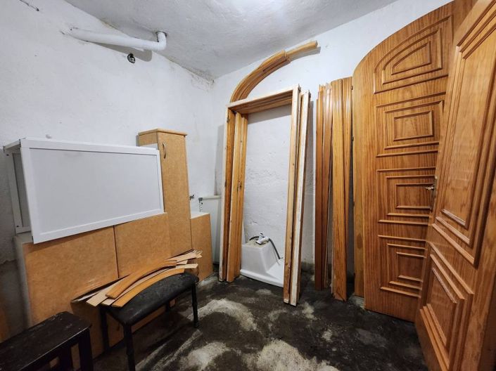 Image No.7-4 Bed Townhouse for sale