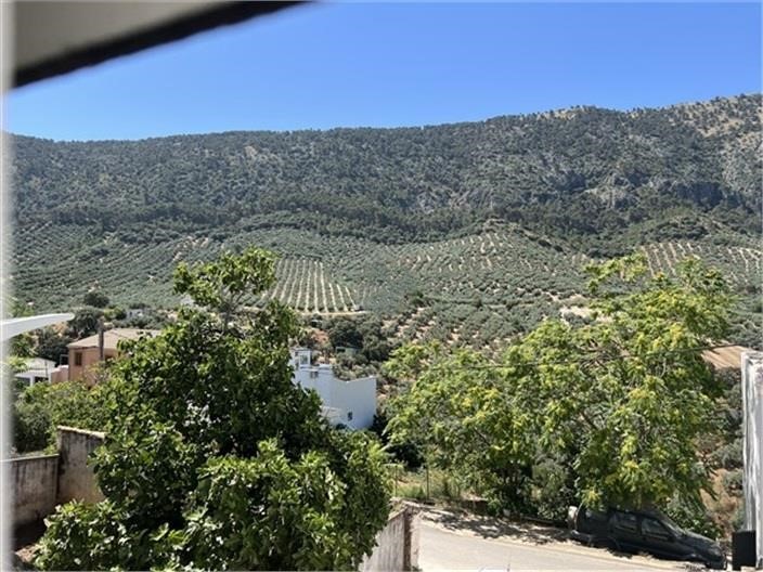 Image No.4-2 Bed Townhouse for sale