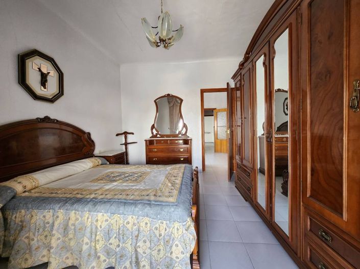 Image No.7-3 Bed Apartment for sale