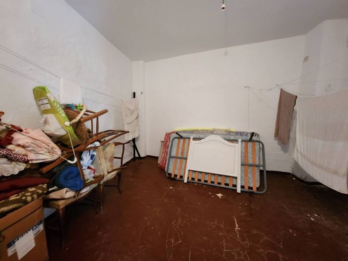 Image No.15-4 Bed Townhouse for sale