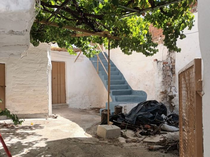 Image No.3-5 Bed Townhouse for sale