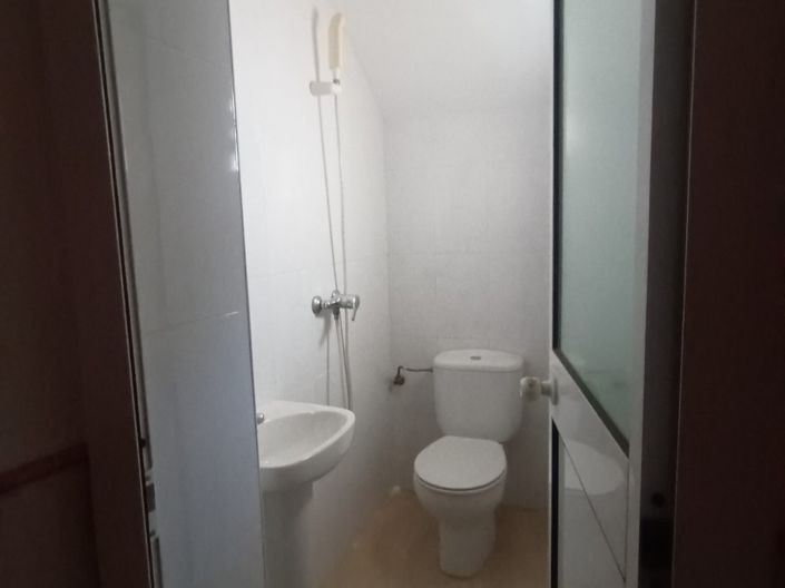 Image No.10-5 Bed Townhouse for sale