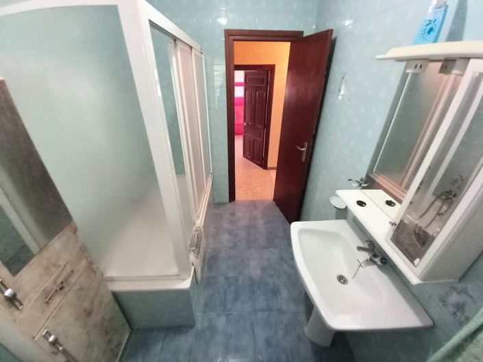 Image No.25-4 Bed Country House for sale