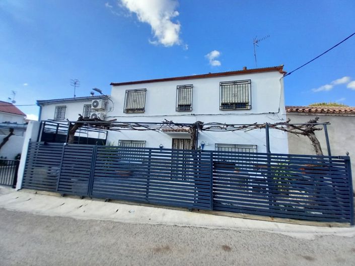 Image No.29-4 Bed Country House for sale